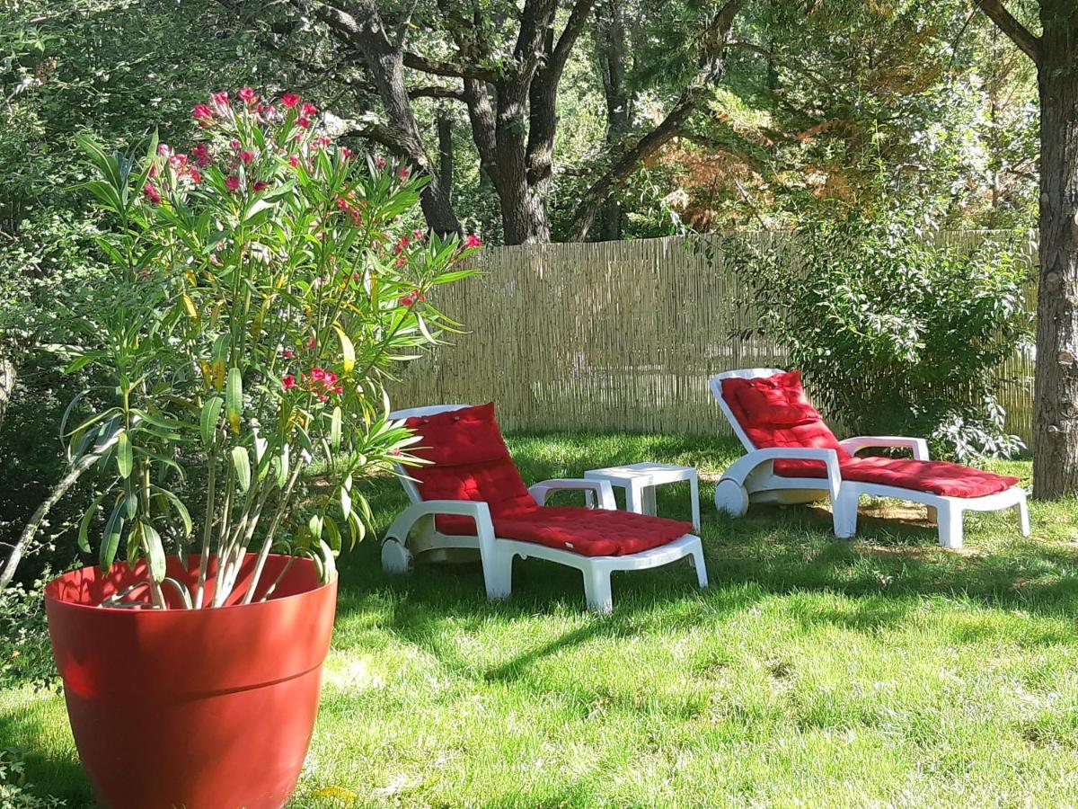 Suite Avec Jardin Entre Aix En Provence, Luberon Et Verdon Peyrolles-en-Provence Bagian luar foto